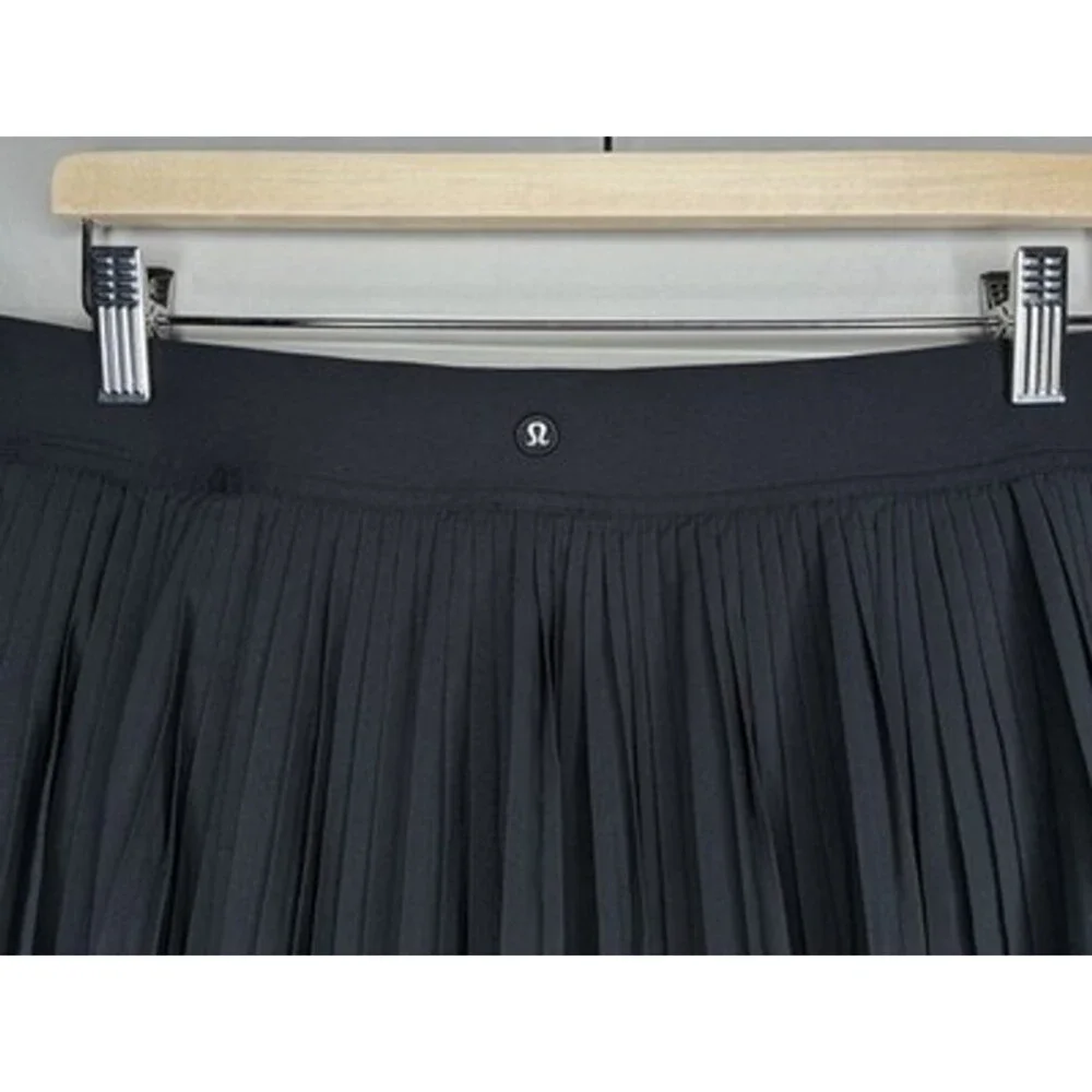 Lululemon Pleated High-Rise Knee-Length Tennis Skirt Black Size Large - Picture 4 of 7